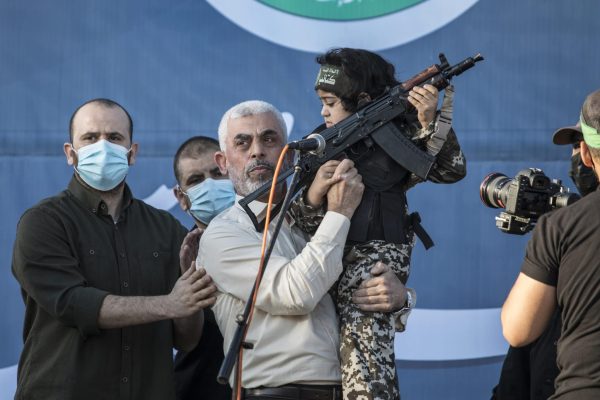 Hanya Israel yang Salah? Mengapa Media Bungkam soal Tameng Manusia Hamas?